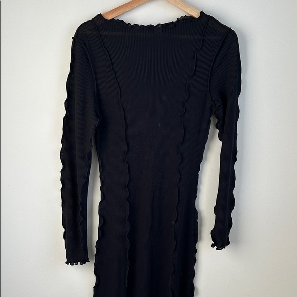 H&M OVERLOCK-DETAIL RIB-KNIT DRESS - Picture 5 of 11